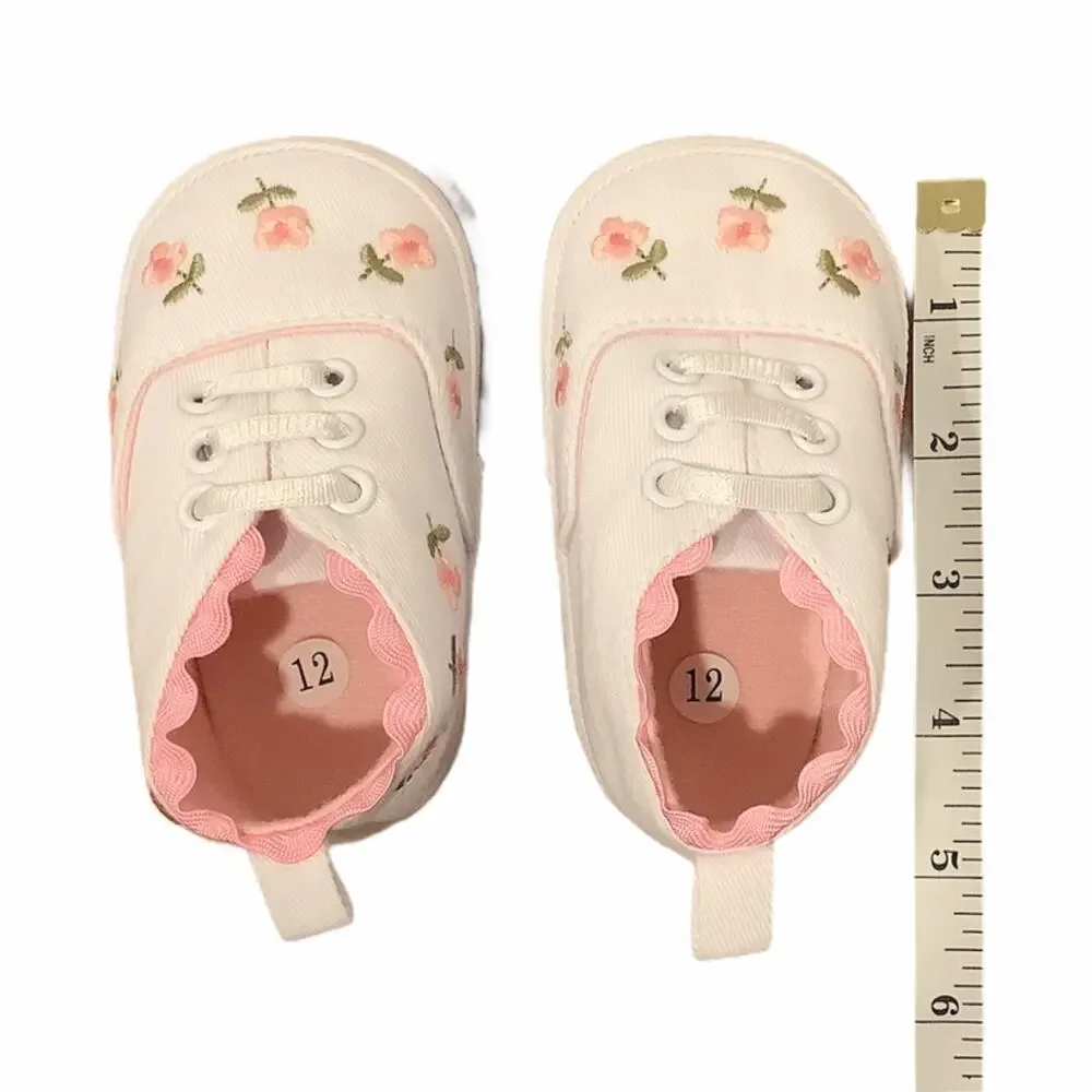 Baby Girl Shoes White Floral Embroidered, NWOT